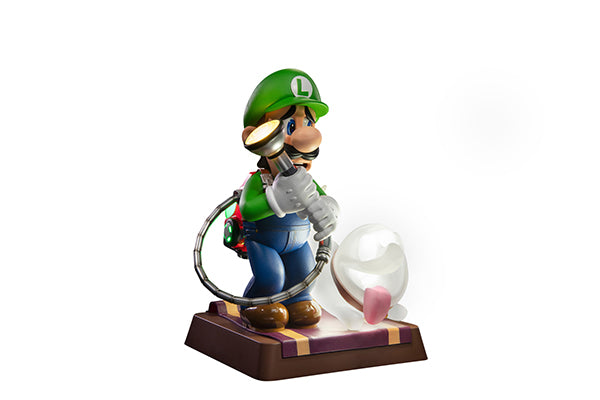 Luigi's Mansion 3 - Luigi & Polterpup 9'' PVC Statue (F4F) Collector's Edition