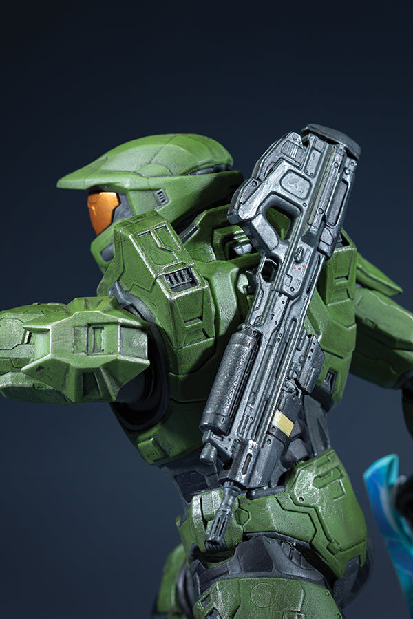 Halo Infinite: Master Chief  With Grappleshot PVC Statue 10 inches