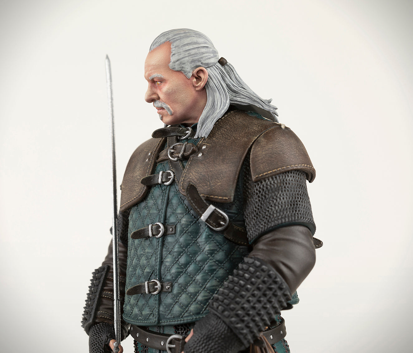 The Witcher 3: Wild Hunt Vesemir Figure